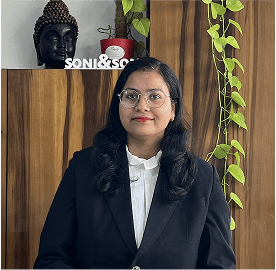 Doli Chauhan, Associate at Soni & Soni